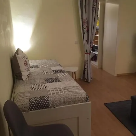 1894 Apartament